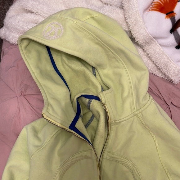 Lululemon Full zip scuba jacket !! Looking to trade for a pair of align leggings - Picture 1 of 6